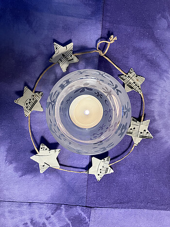 "Sei still! Das Wort ist auf dem Weg zu dir."